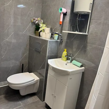 Diamond Near Gozsdu Udvar דירה