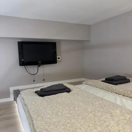 Diamond Near Gozsdu Udvar דירה בודפשט